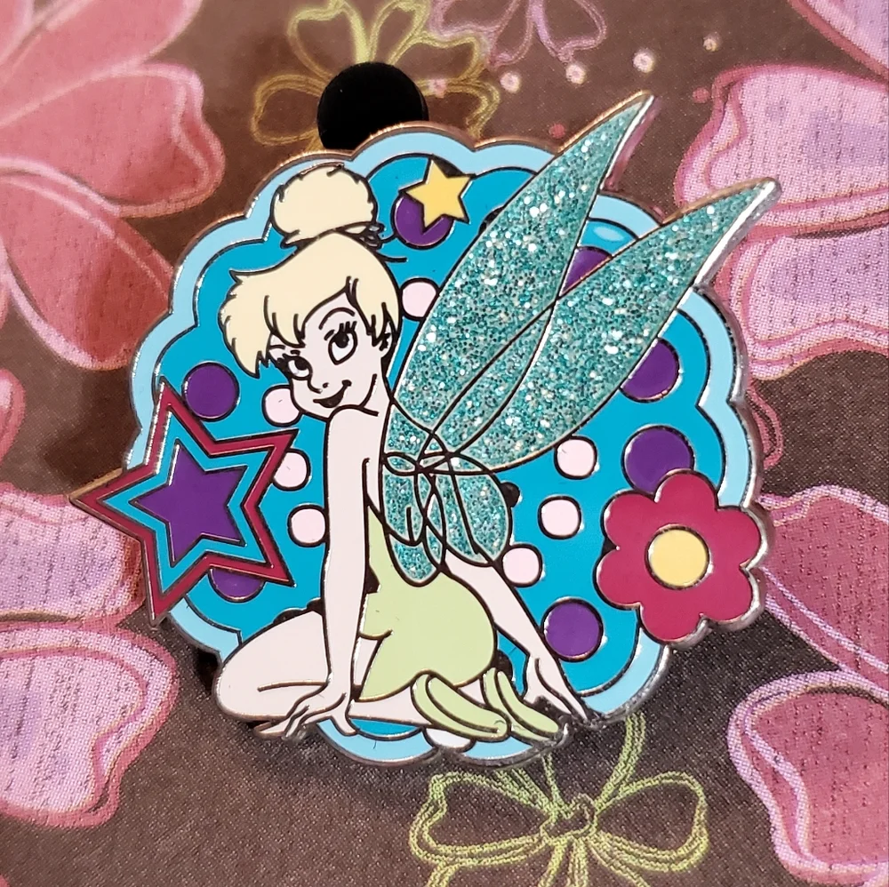 Tinker Bell Kneeling in Stars & Flower Disney Pin